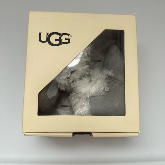 Baby UGG booties Size 2/3 - Picture 7 of 11